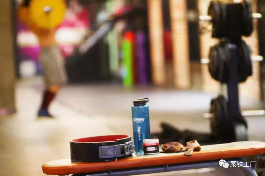 健身多久可以尝试力量举 (健身几年可以练力量举)