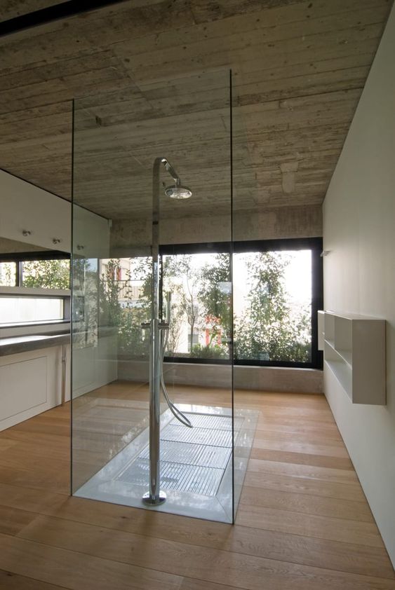 不需要玻璃隔断的淋浴房隔断案例,极简淋浴房隔断玻璃顶部怎么固定