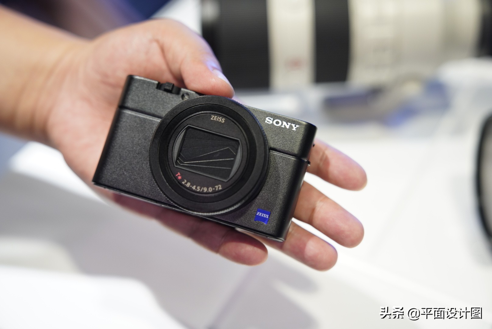 索尼黑卡rx100哪一代拍照更好,索尼rx100黑卡深度测评