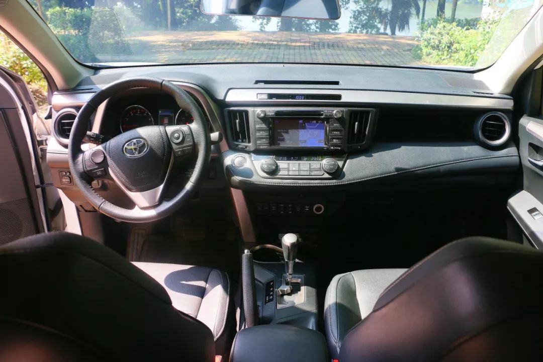 2012荣放rav4的2.0l的油耗,丰田rav4荣放2.5混动版真实油耗