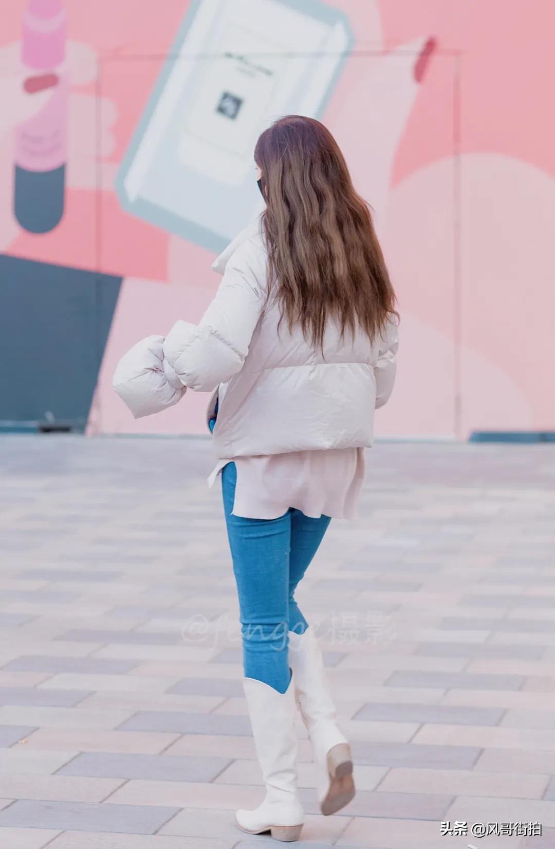 街拍三里屯空姐,国航空姐在三里屯走秀