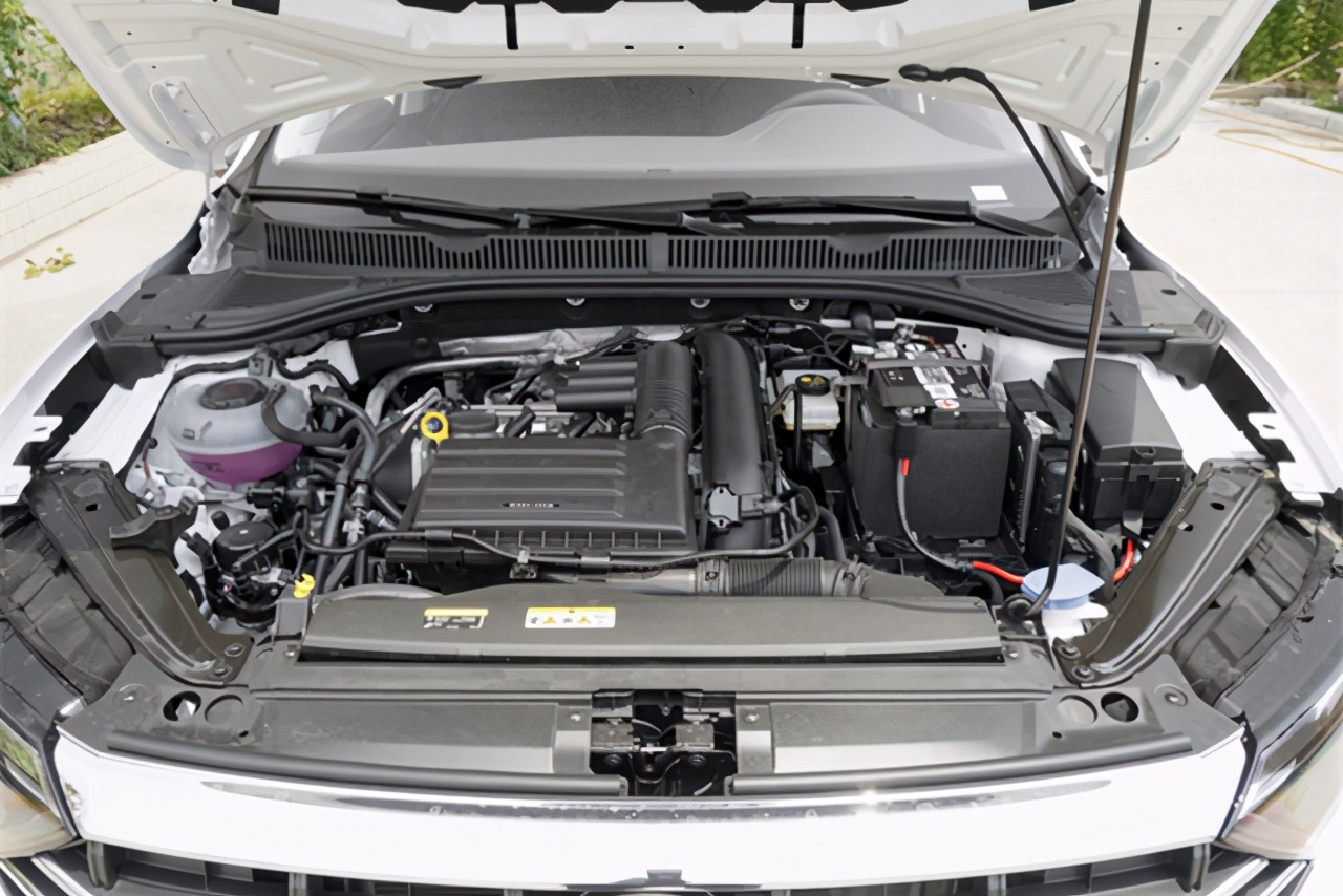 开惯了轩逸换什么车,速腾和轩逸驾驶感受