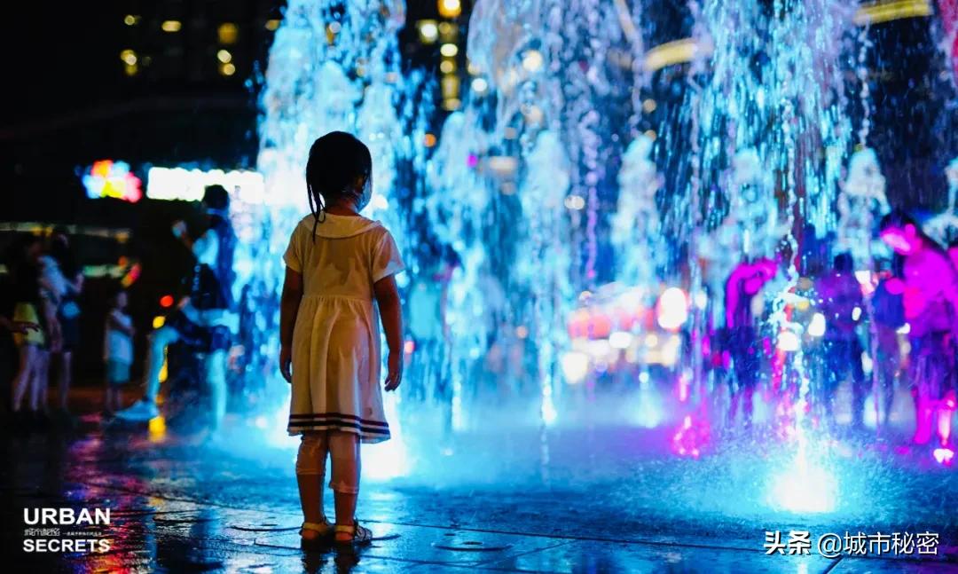 杭州东新·长浜路纪事，住在有魔幻感的理想生活中