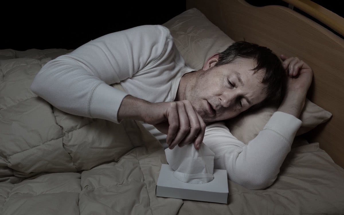 糖尿病晚上睡觉老是出汗怎么回事,晚上睡觉老是口渴是糖尿病吗