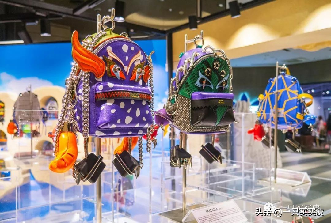 什么包适合稳重通勤包,今年流行的通勤包