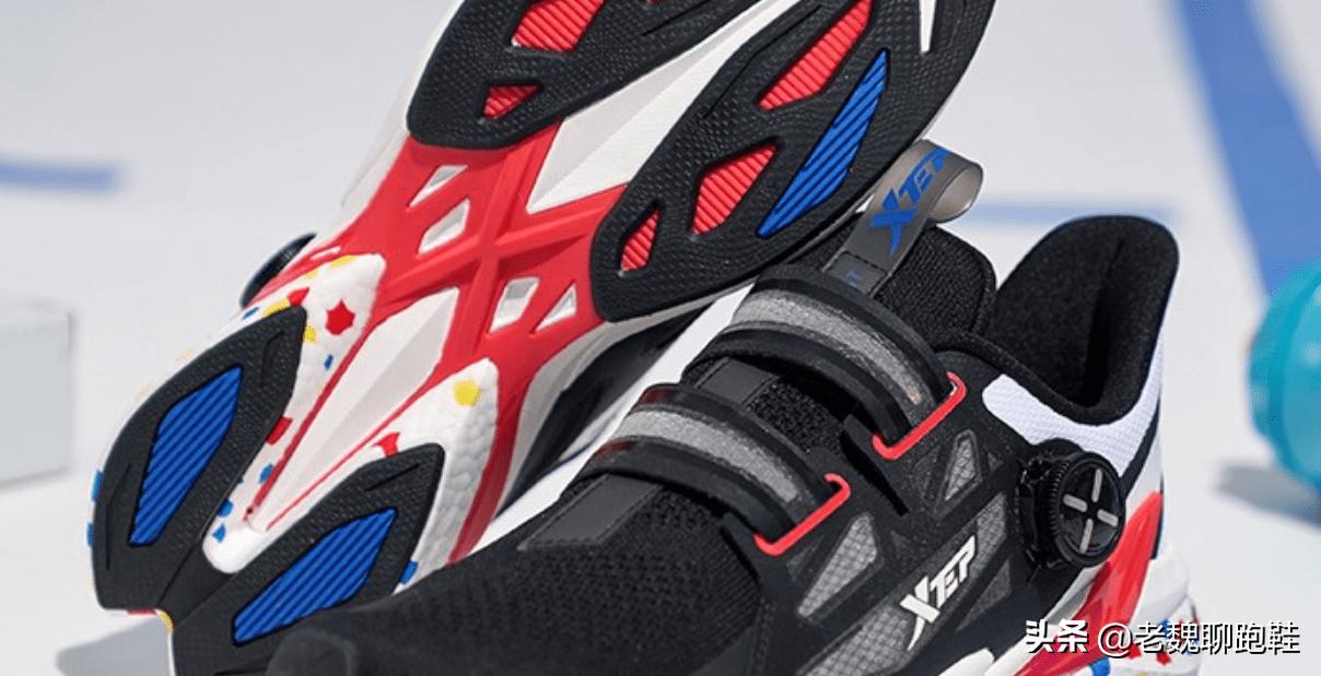 质量好又便宜的跑鞋是哪款,各个品牌的顶级跑鞋选一双