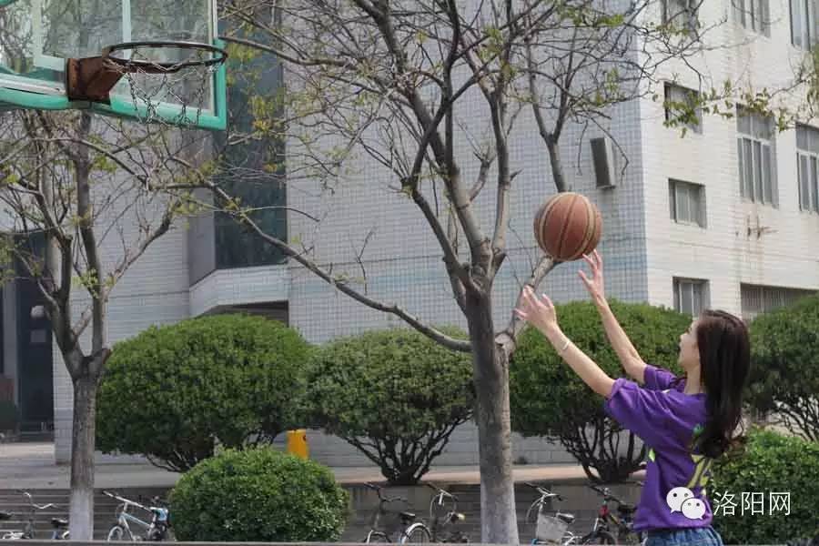 洛阳师范学院粟晓雪：天生美颜，沉鱼落雁！