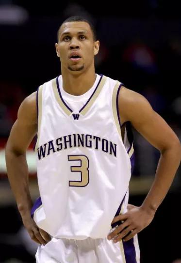 罗伊入选名人堂,罗伊连续几次入选全明星