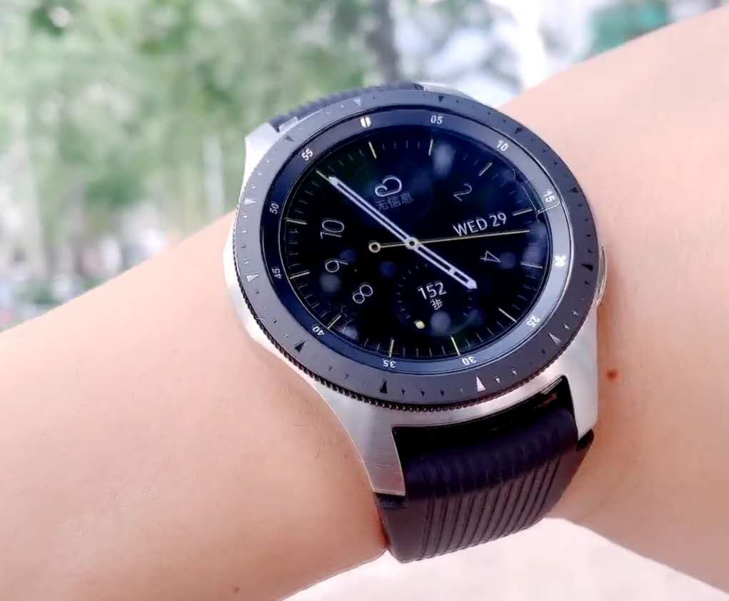 三星智能手表galaxywatch4classic,三星galaxywatch4和classic4