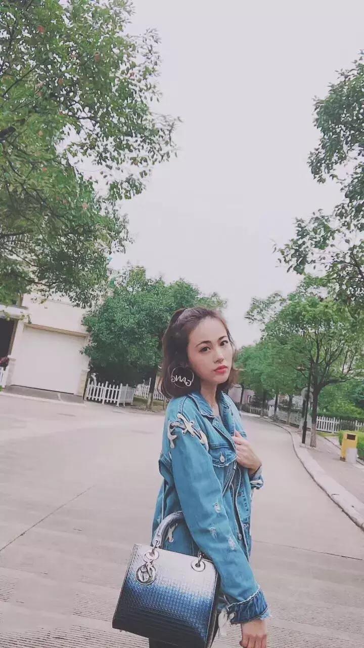 一年买三个奢侈品包包好吗,买过最后悔的大牌包包是什么