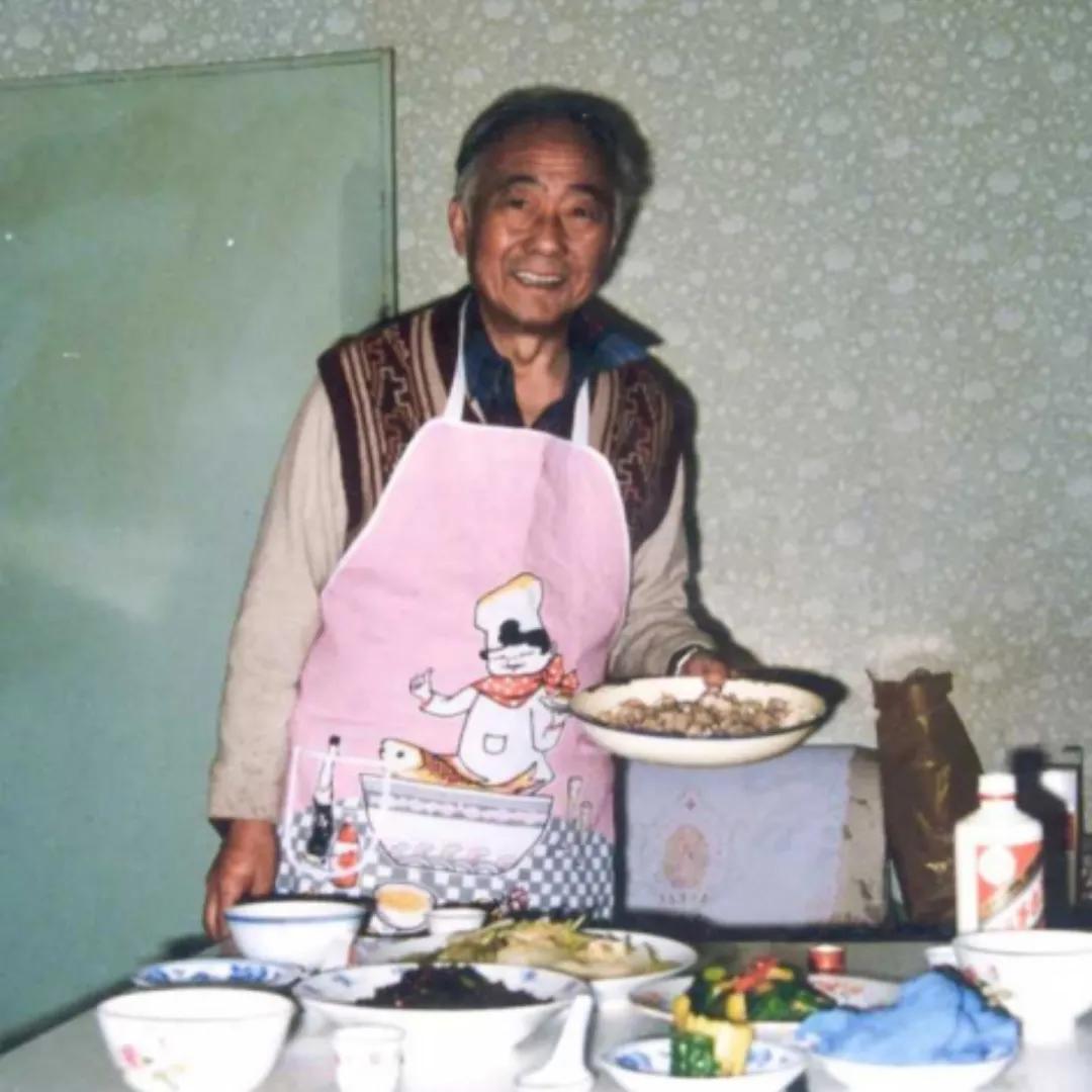 董卿唱哭了所有人,董卿都被说哭了