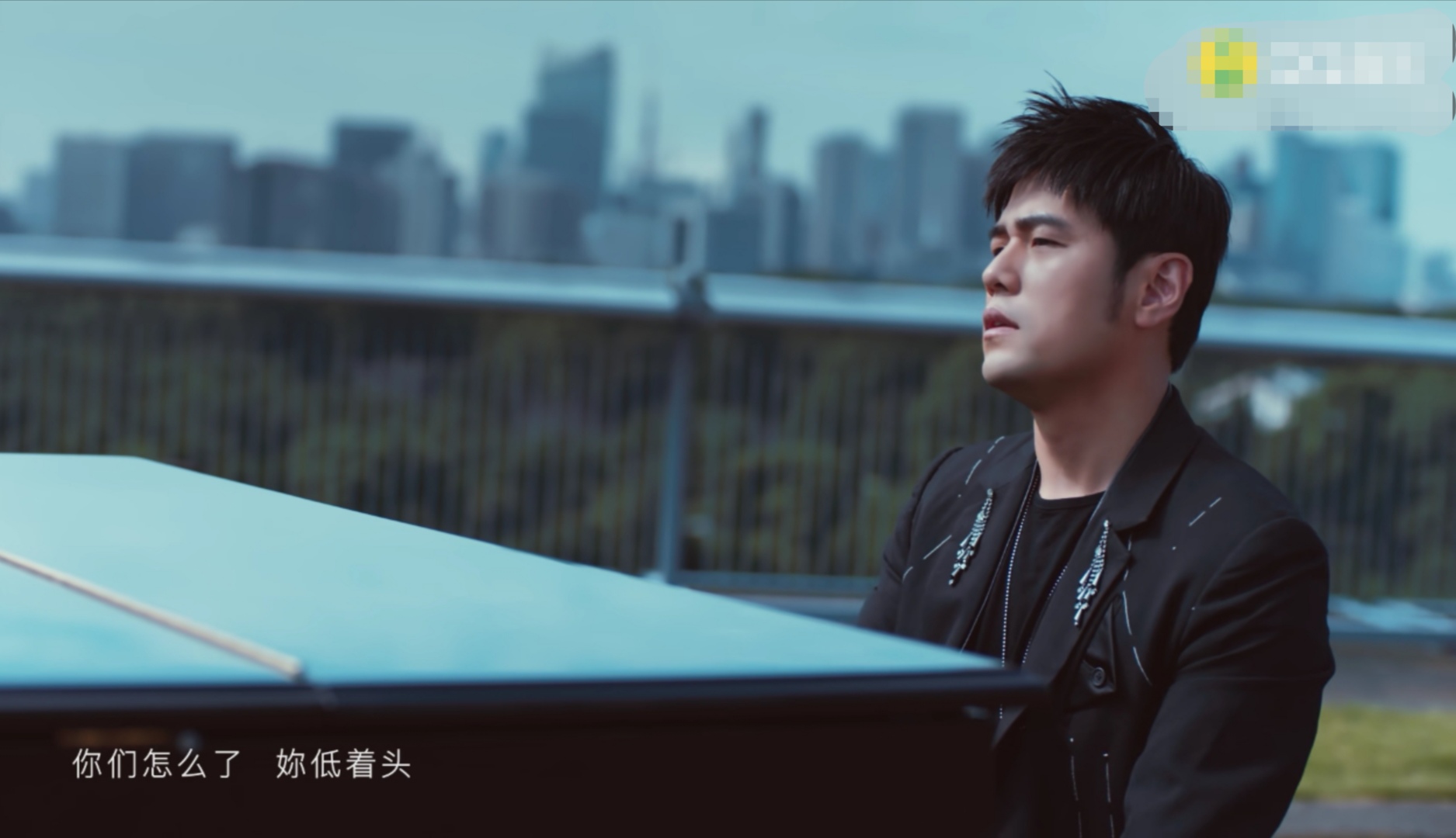 周郎才尽？这俩老男孩加起来80多岁，还是一首歌刷爆所有人的青春