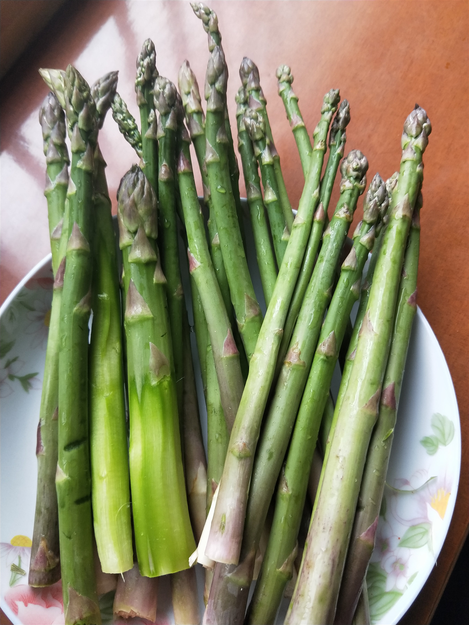 野生石刁柏图片大全,石刁柏果实的功效与作用