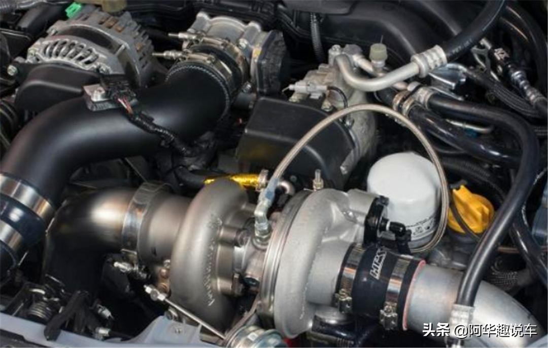 涡轮增压好还是自然吸气的车好,涡轮增压还是自然吸气省油