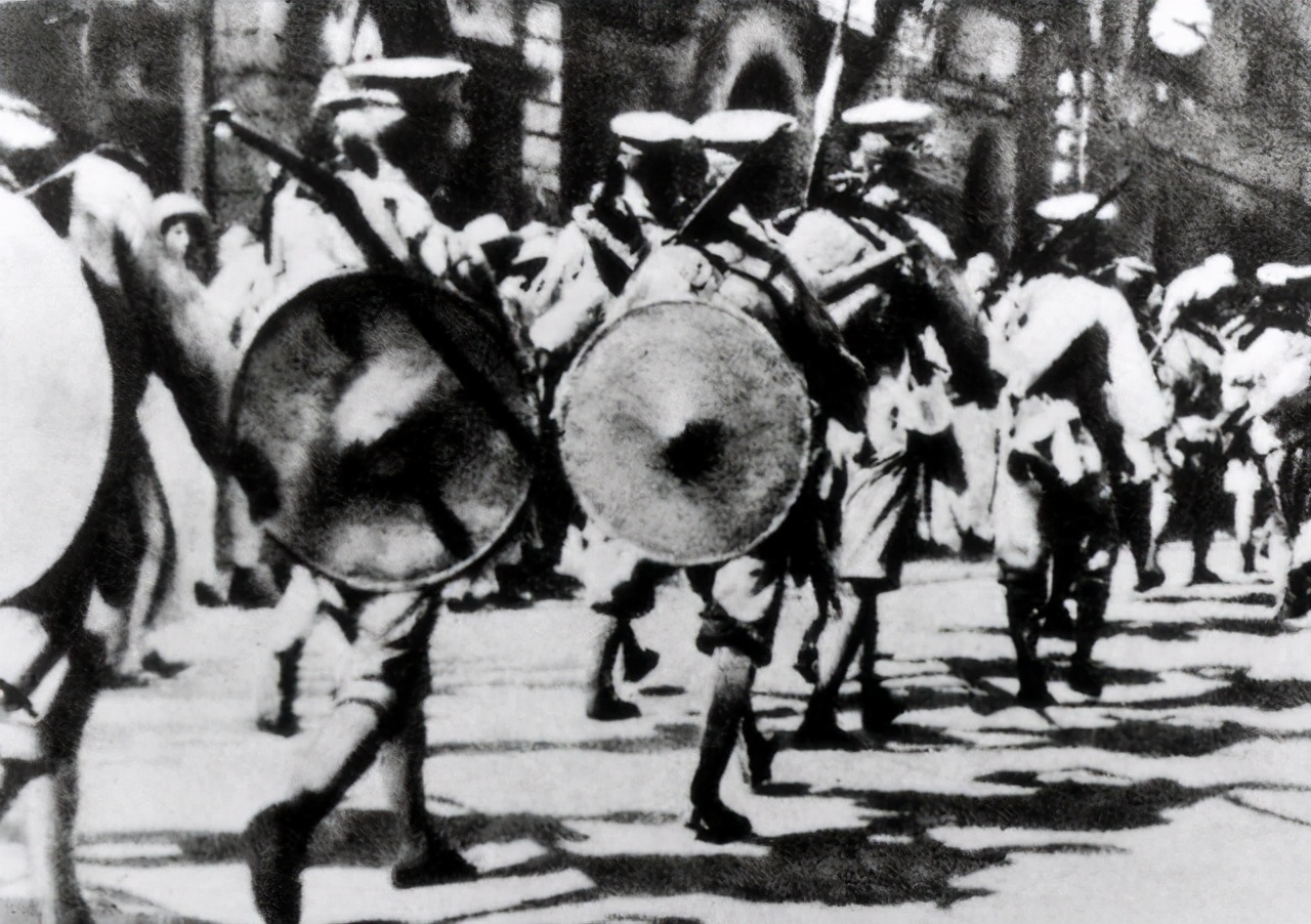 卢德铭:元帅级别,22岁牺牲,毛主席痛惜喊道:“还我总指挥”