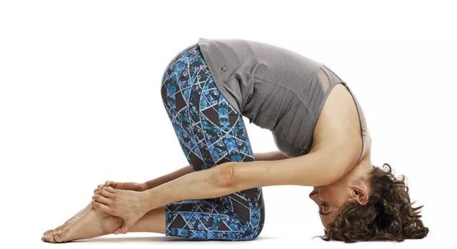 舒缓胸椎瑜伽体式,瑜伽体式胸椎是稳定还是灵活