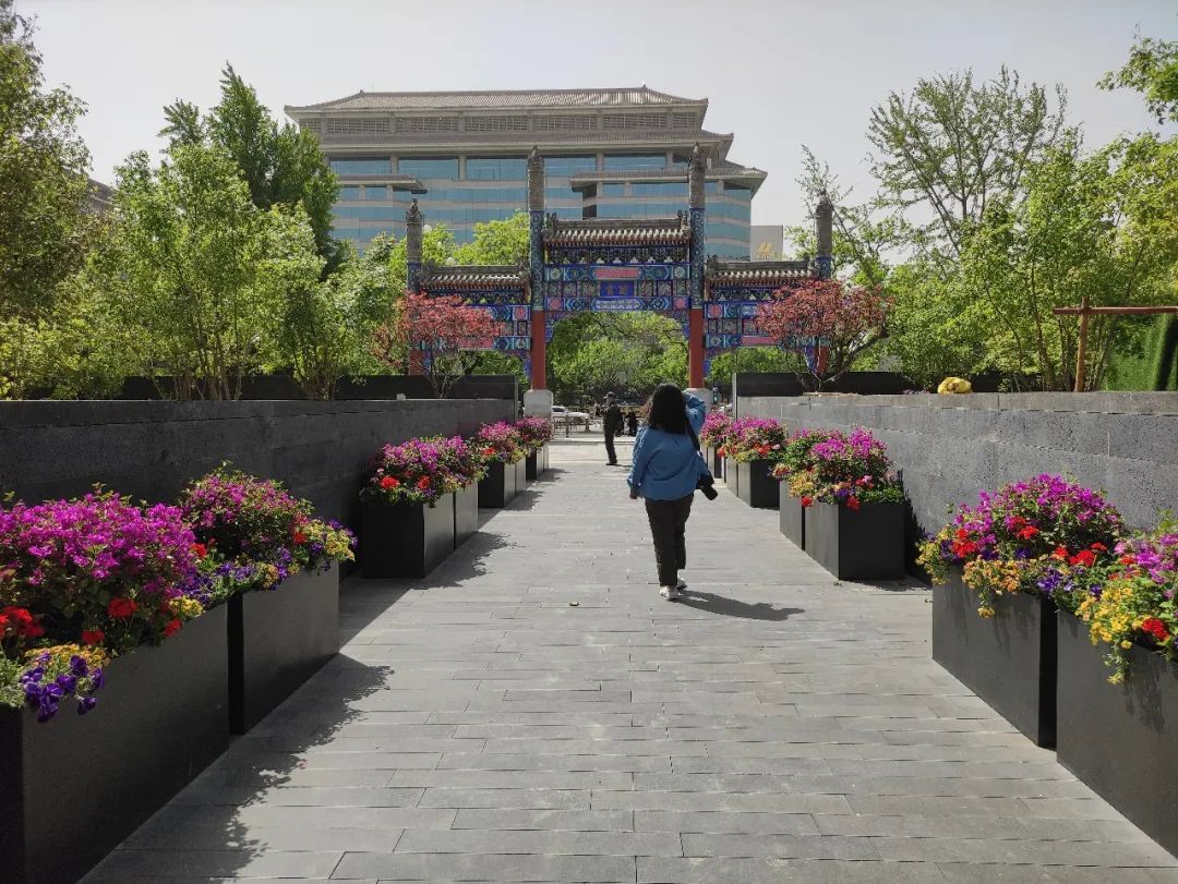 西单文化广场近期视频,西单文化广场改造