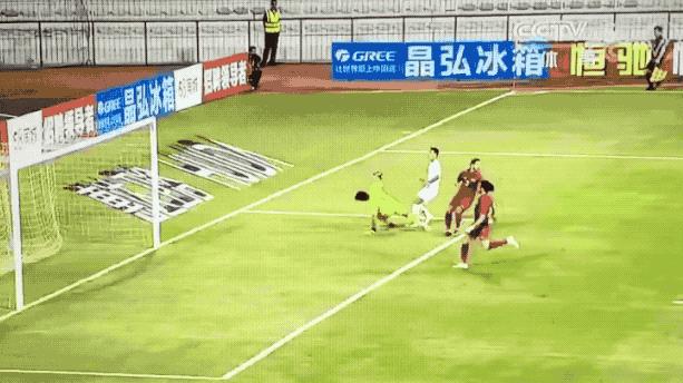 国足1-2负乌兹别克斯坦赛后,国足0-1不敌叙利亚全程解说