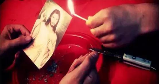 混了100年，美国*手党黑**该“还”了