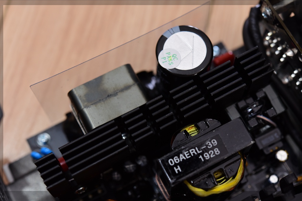 爱国者es650什么电容,爱国者yogo电源es650