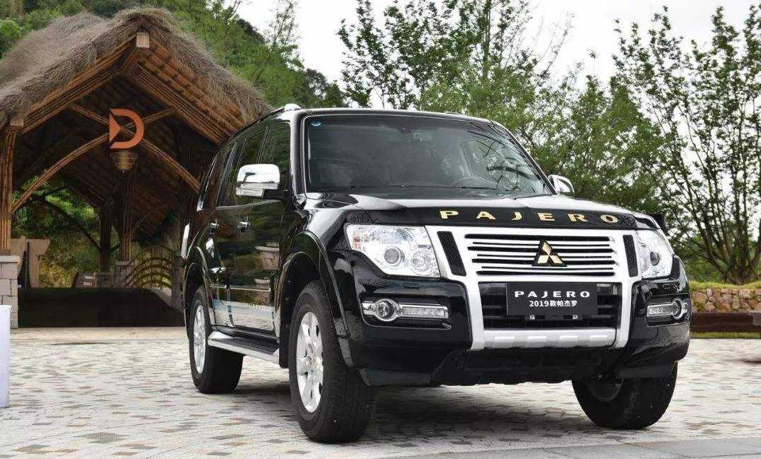 丰田普拉多价格最低的一款,丰田普拉多硬派越野车