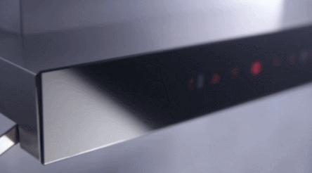 女人的一生都给了柴米油盐,女人一生都在厨房中奔波