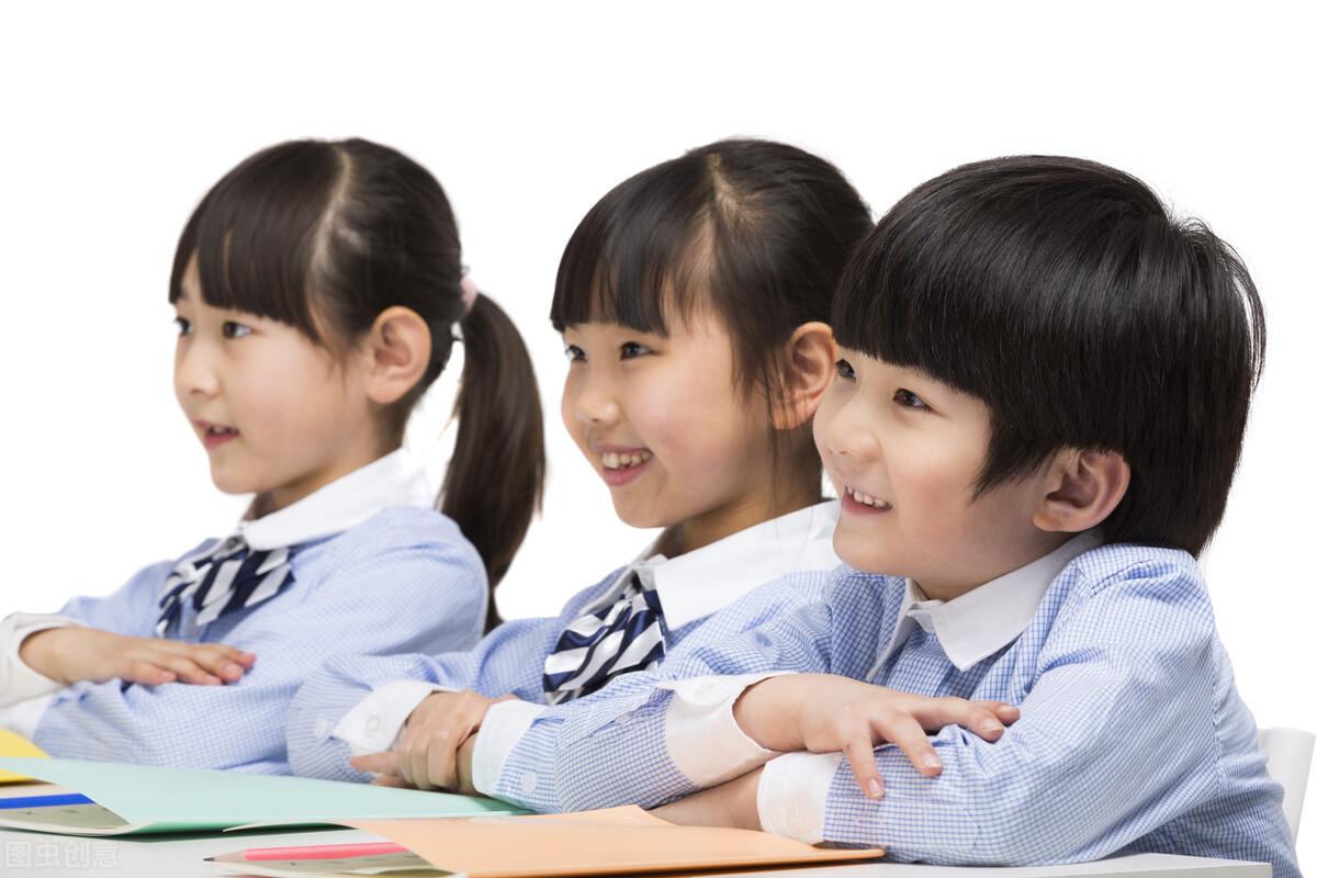 让学生不说话妙招,怎样能使学生课堂上不讲话