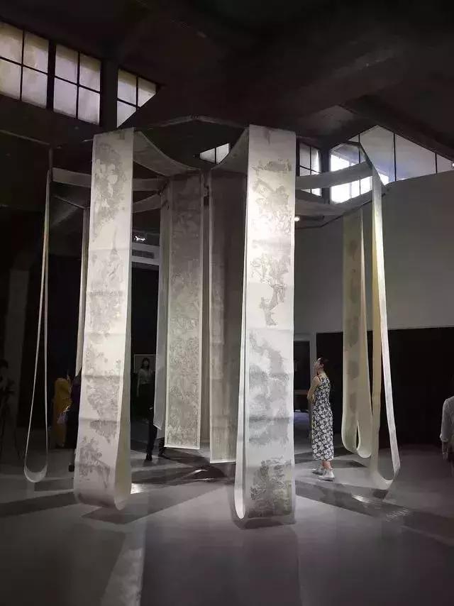 气哭专业画家，画画10年还不如保安大叔，流浪大爷，食堂大姐？