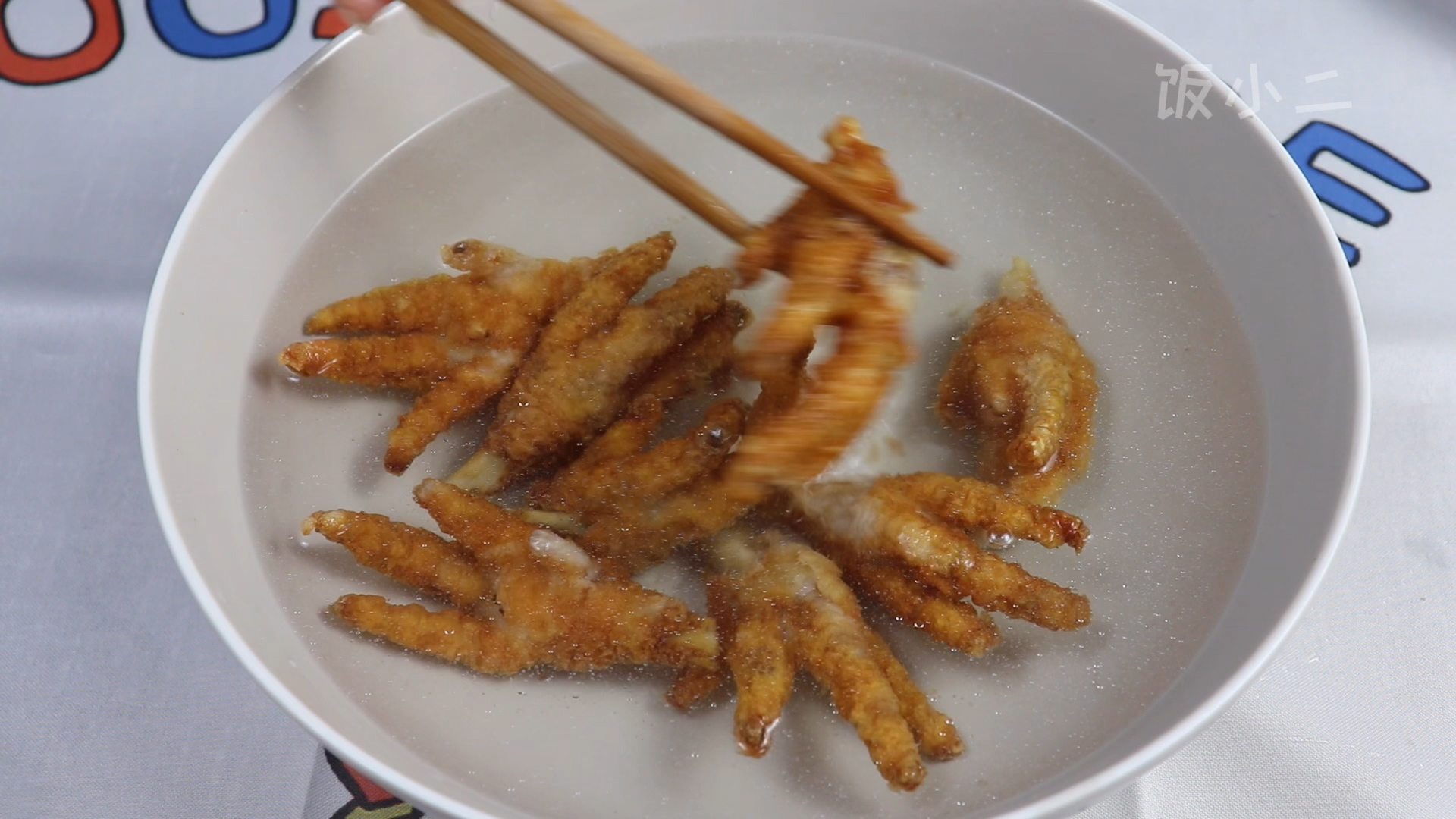 老师傅教你泡椒鸡爪,正宗老太婆鸡爪做法