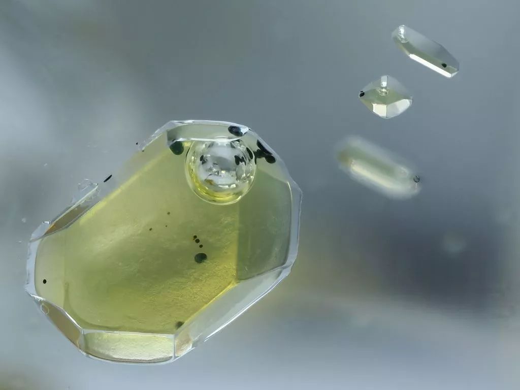 水晶真假鉴别知识大全,水晶价格和鉴别