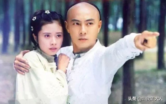 张卫健为什么选择丁克,52岁张卫健和43岁妻子近照