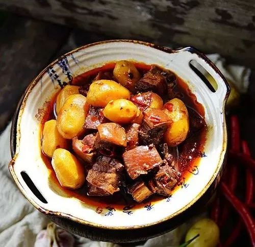 宅家美食战“疫”，百变小土豆的多种吃法，健康减肥也靠它