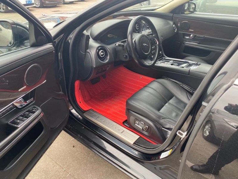 捷豹xjl为啥有的带小豹子,捷豹xj典藏版黑武士