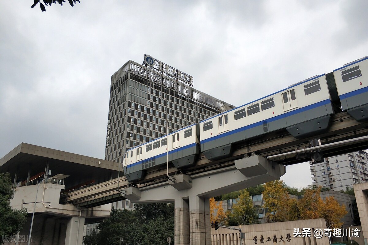 重庆的大学为什么211这么少,重庆的大学为什么分低