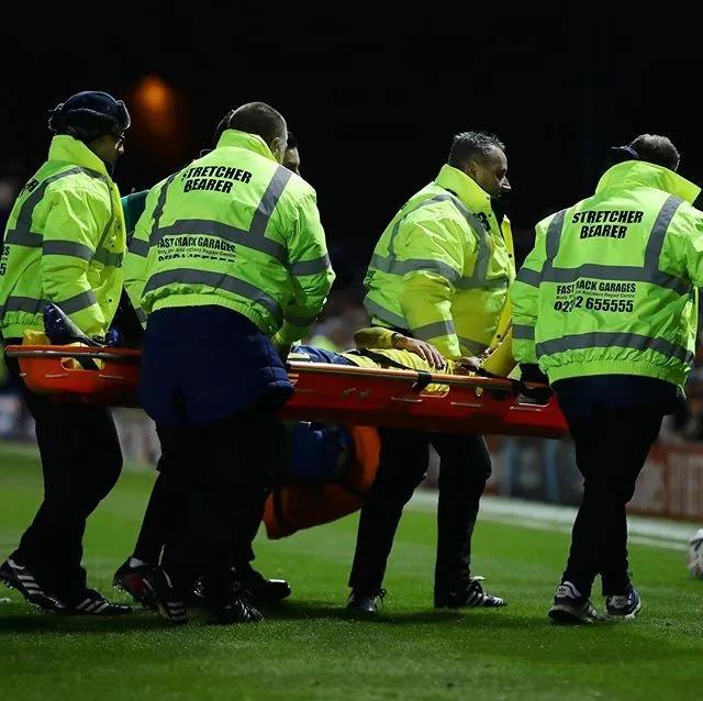 阿森纳球员搞笑发角球三次,阿森纳球员搞笑发角球