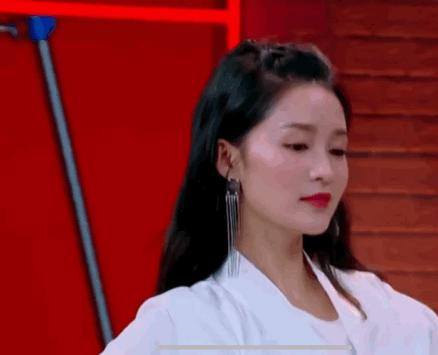 戚薇死鱼眼瞪人,戚薇死亡凝视