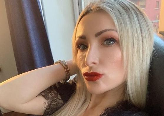 疫情空姐自救,疫情期间空姐挣多少钱