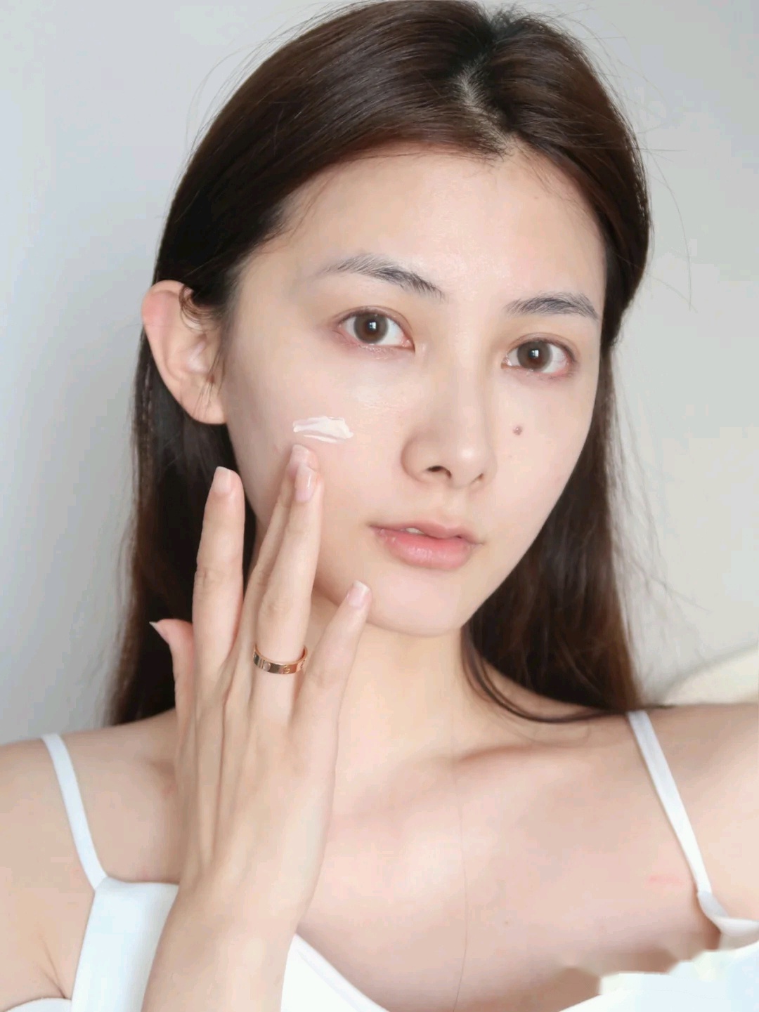 兰蔻防晒小白管和安耐晒哪款更好,兰蔻防晒霜测评红榜