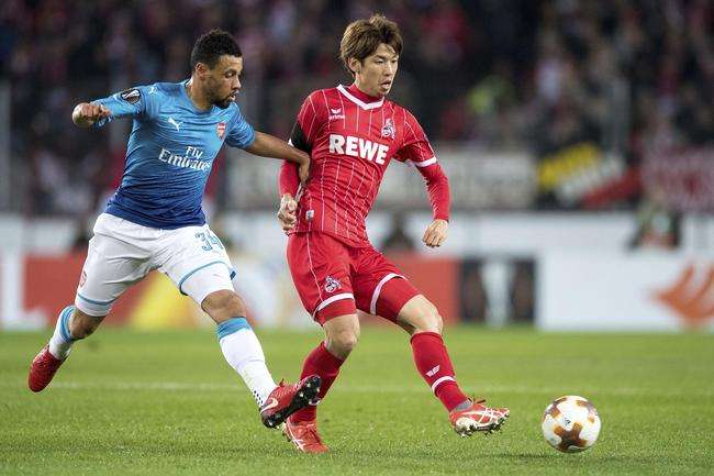 终于知道踢足球为什么要穿长袜,终于知道为什么踢足球的男生少了