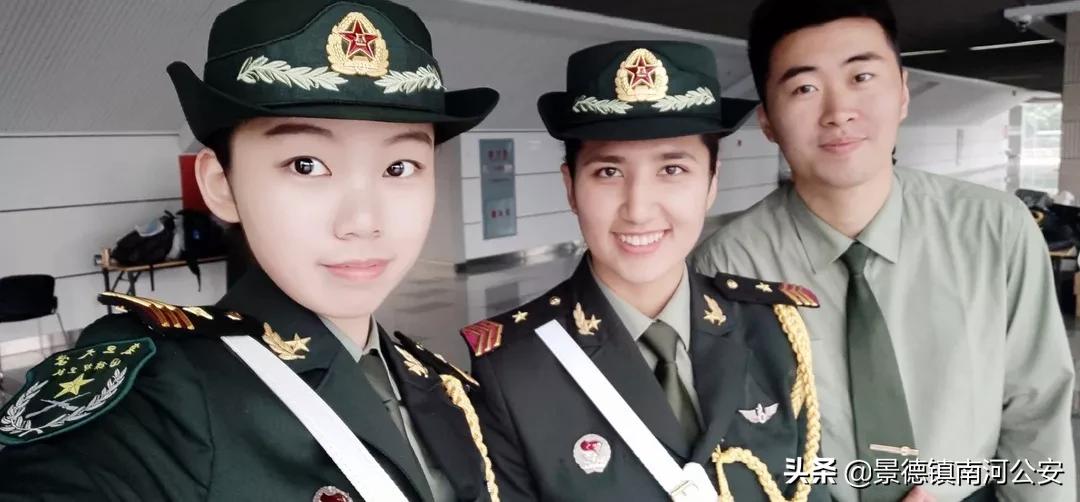 复旦川籍小姐姐,复旦小姐姐采访后续