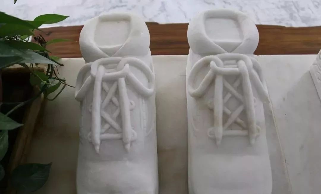 产业｜华南有白玉！贺州天然大理石鞋雕走出广西，走向世界！