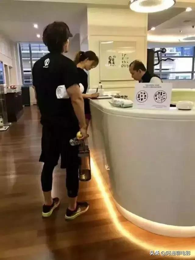 林志玲被曝婚后与老公分居,46岁林志玲谈甜蜜婚后生活