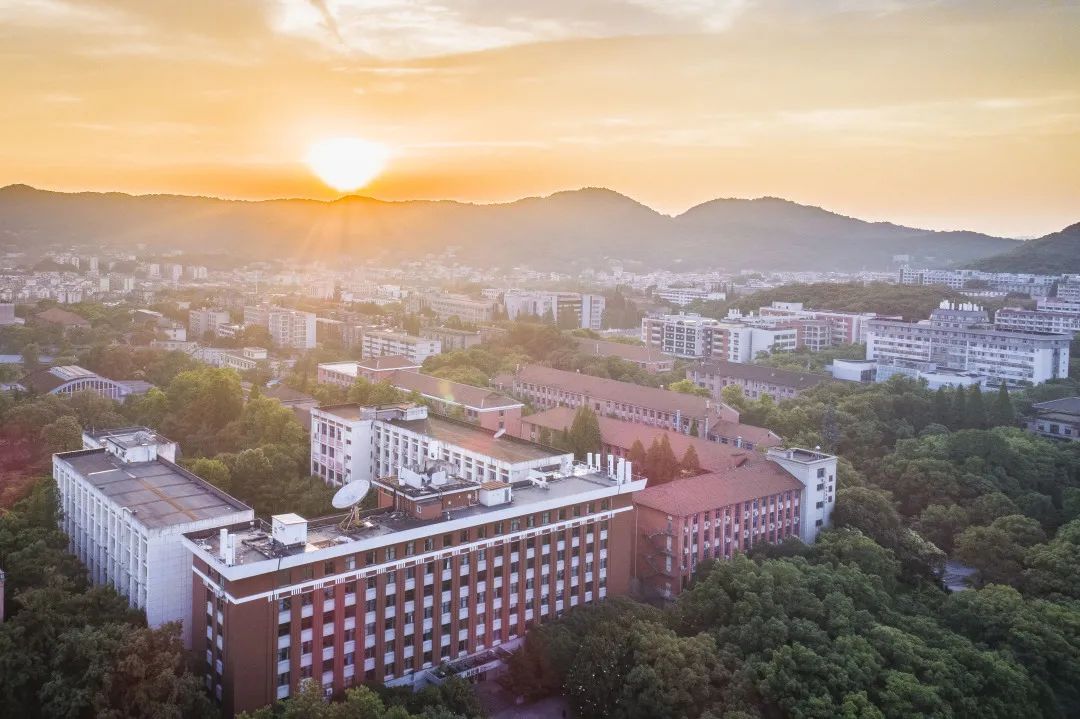 高考中南大学,高考结束来看看学生们的分数