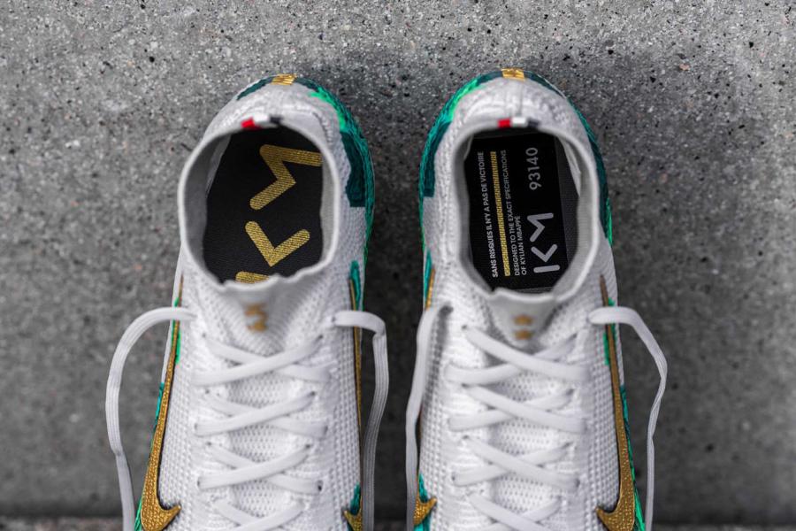 nike姆巴佩足球测评,nike为球星的专属鞋垫