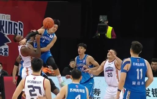 精彩绝伦对决全场22次平局，加时赛南京120:113战胜苏州