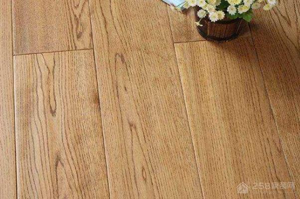 橡木榆木松木优缺点,榆木地板和橡木地板