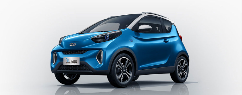 地摊经济火了,买台微型电动车到街角做“微商”