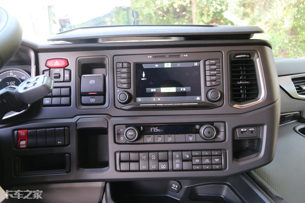 公路之王斯堪尼亚s500,斯堪尼亚s500跑高速视频