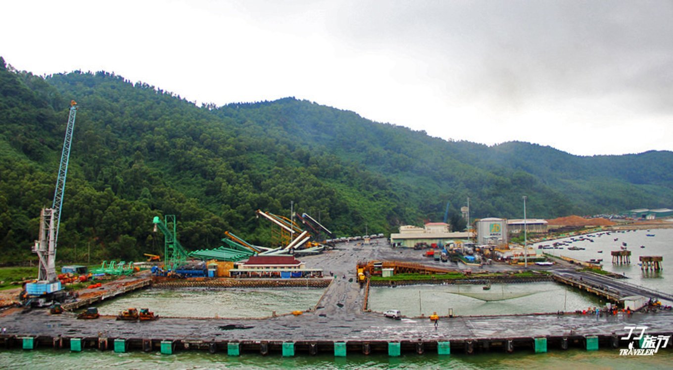 波澜不惊可以形容水面吗,描述海上邮轮的感觉