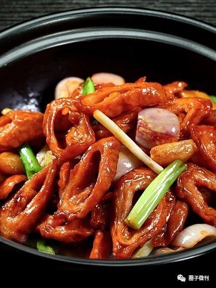 雅韵流光的茉莉餐厅，不彰显，自芬芳